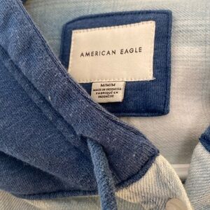 American eagle light weight flannel with attached hoodie